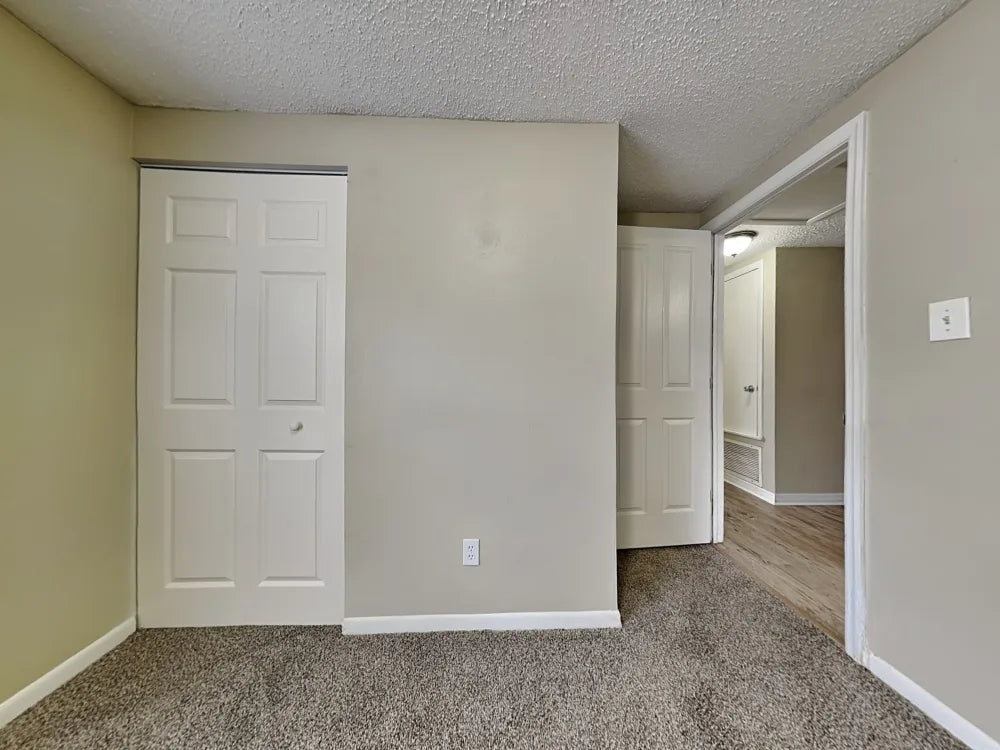 4 bed 2 bath W POOL in Brandon, FL, 33510
