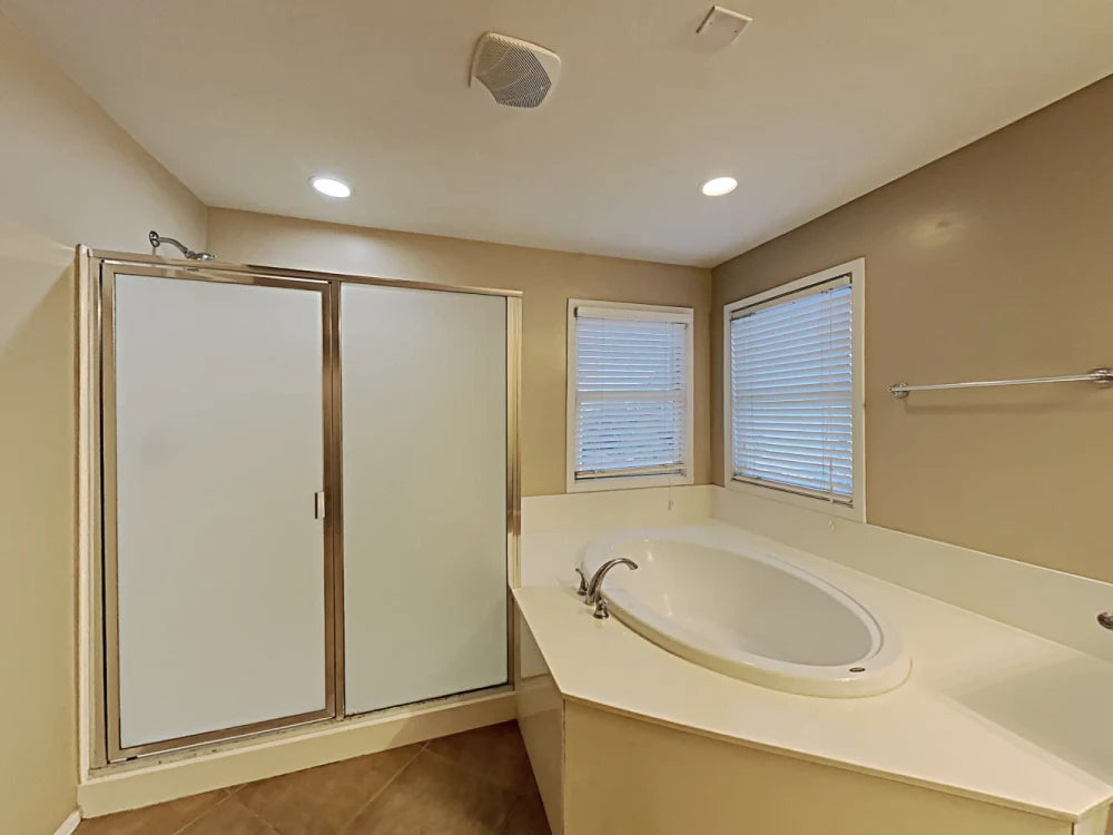 4 bed 2.5 bath Phoenix, AZ 85040