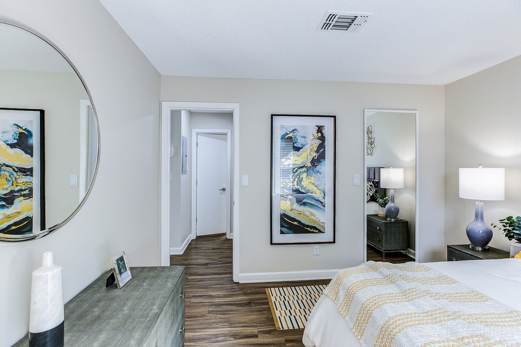 1/2 bed apartments  Louisville, KY 40220