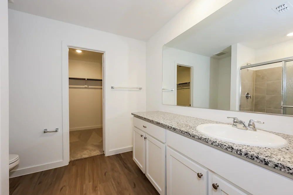 4bd & 2 bath Dallas Fort Worth. TX 76179