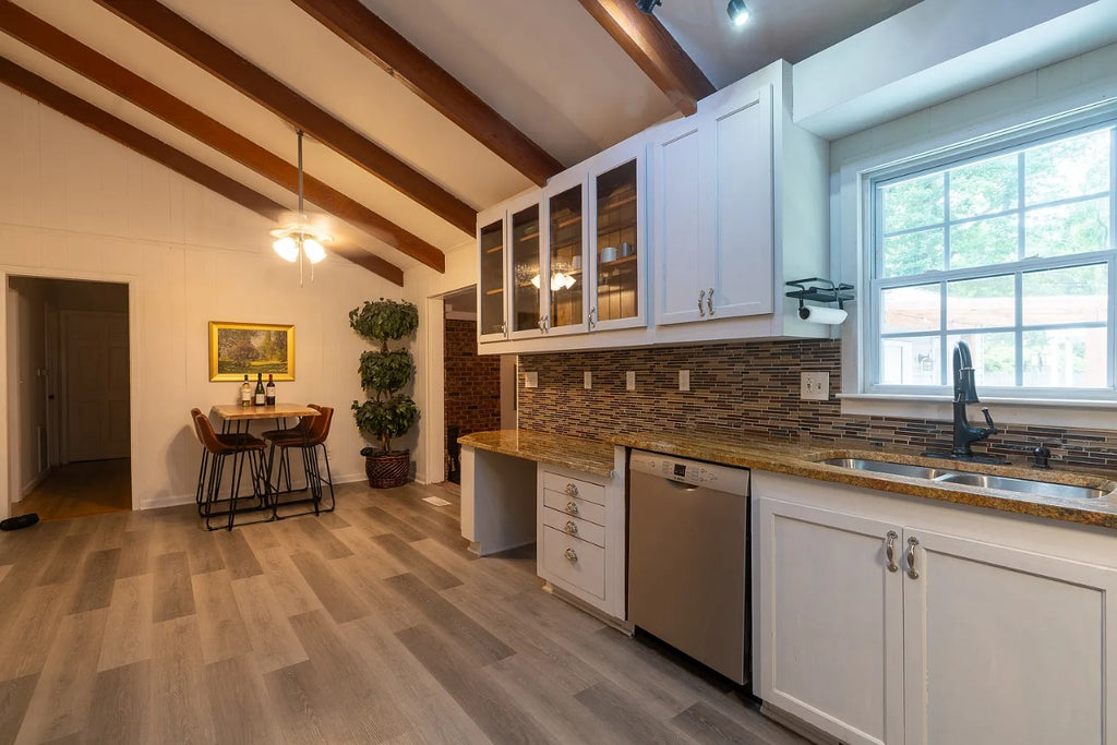 The 29405 Profit Play: fully furnished Charleston powerhouse!  ￼ 4-Bed, 2-Bath Primed for Co-Living or str Arbitrage